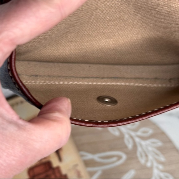 Dooney & Bourke Genuine darling wristlet,cotton denim, genuine leather trim😘 - Picture 8 of 9